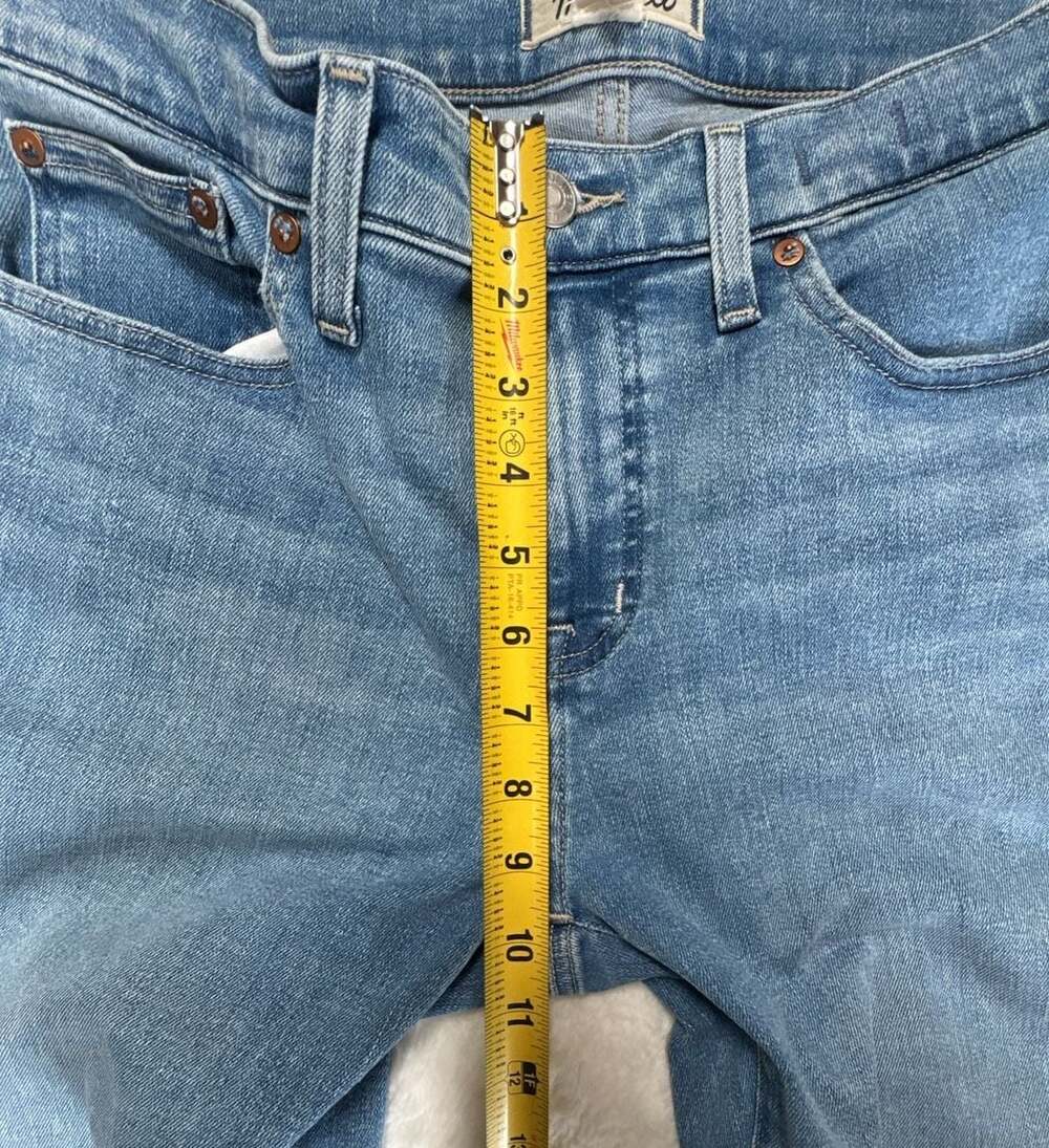 Madewell Mid-Rise Kick Out Jeans Womens 29 Petite Raw Hem Crop  Blue - Picture 6 of 7